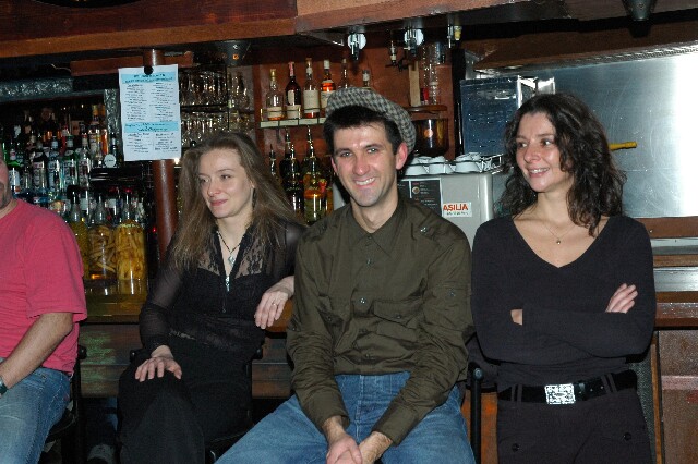min 2005 12 18 sharkys 083